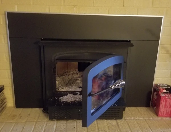 Drolet Escape 1800 Faceplate With Nickel Trim Kit - Image 2